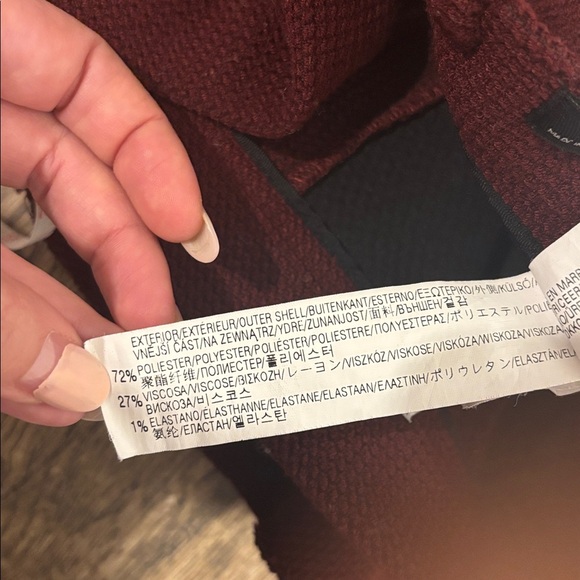 Zara Maroon A-Line Skirt - Picture 9 of 9